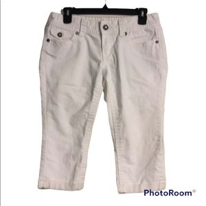 Rue 21 White Capris